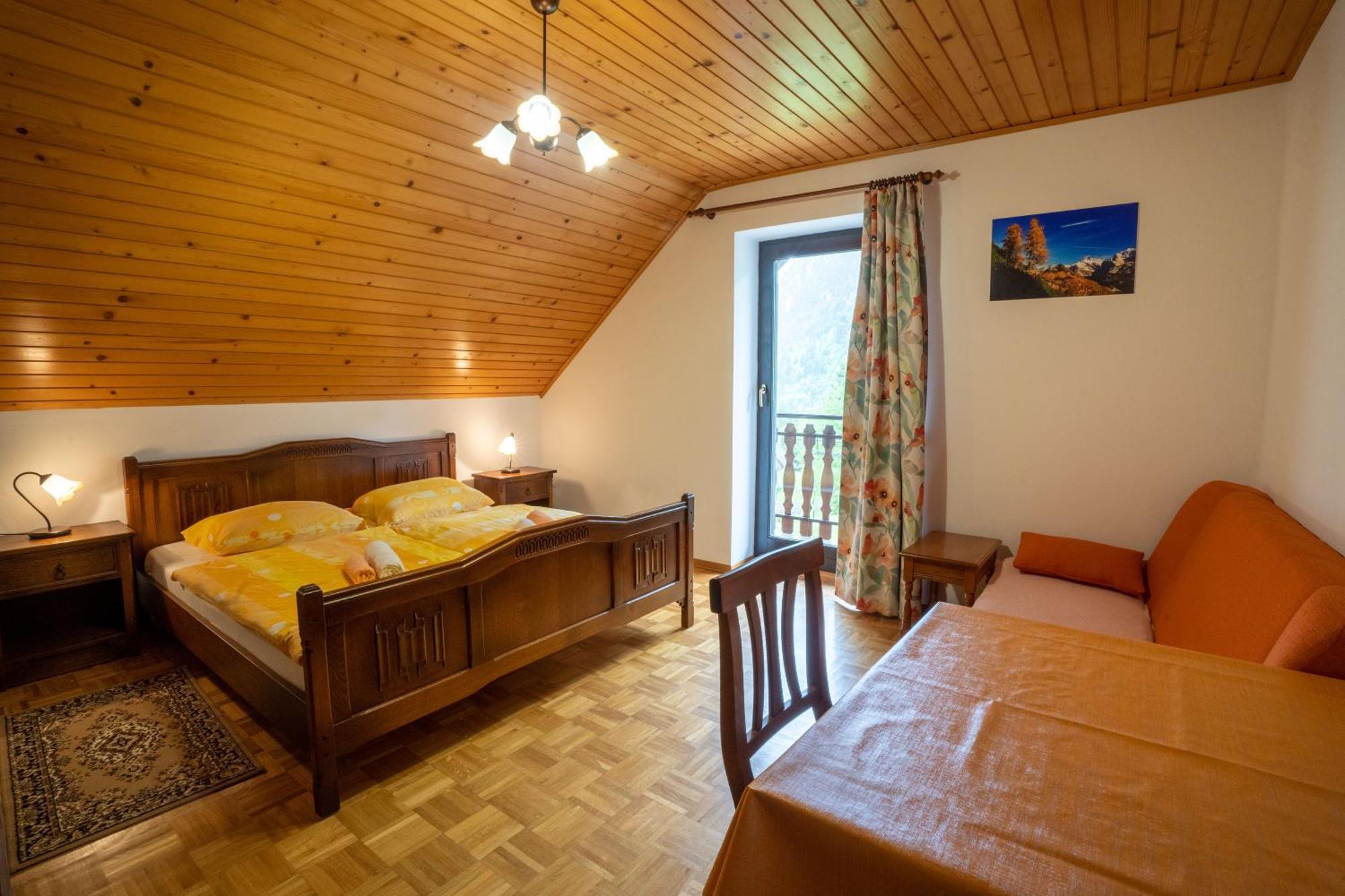 Apartments And Rooms Kravanja Trenta Ruang foto